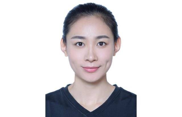 她提升江苏女排的整体颜值,爱过圣诞节,喜欢发自拍_姜倩雯_美人_显得