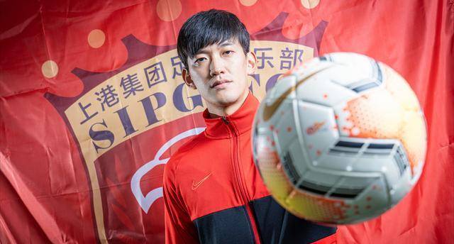 上港与多名主力仍未续约,三大本土王牌在列_颜骏_傅欢_球员