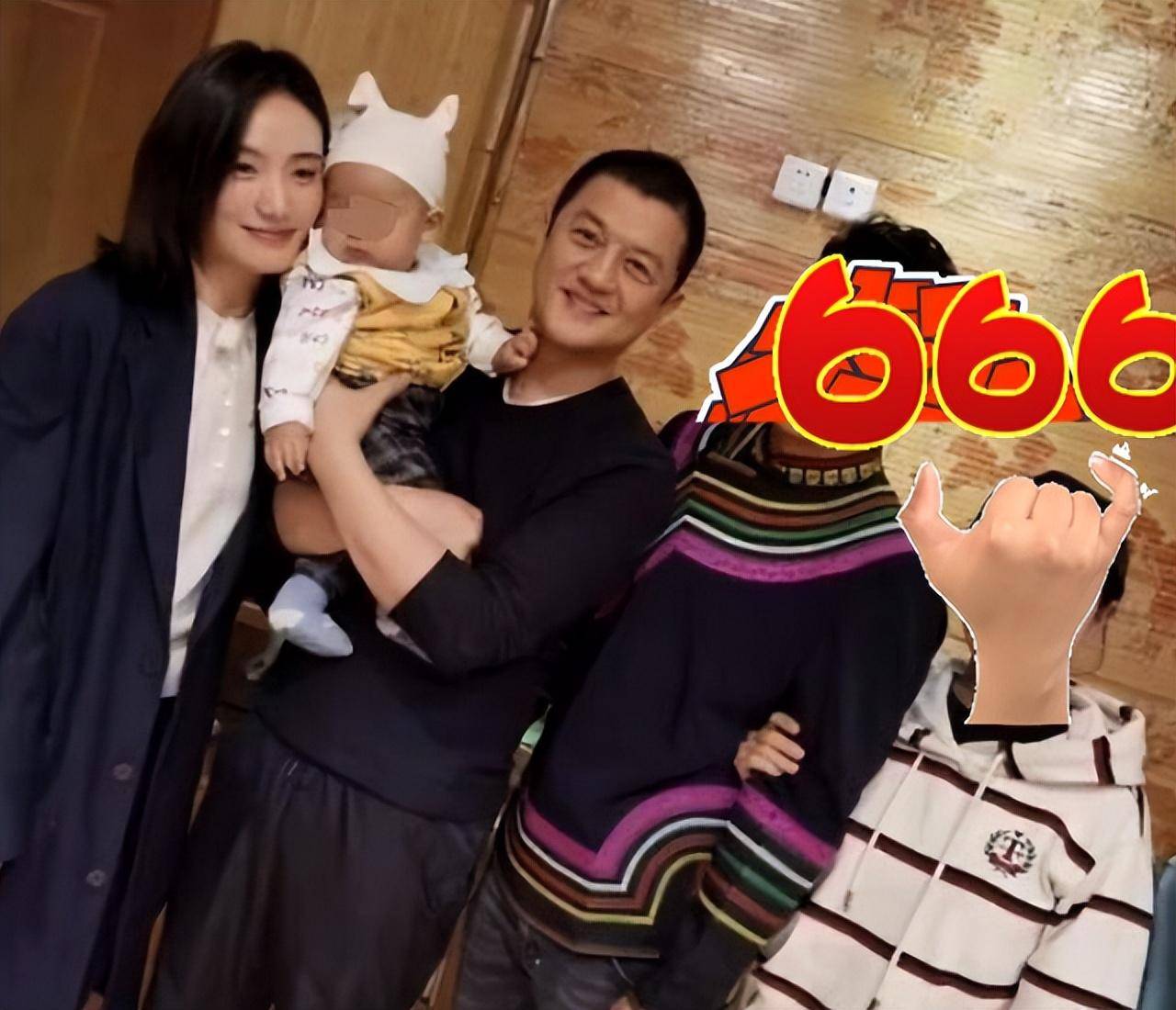 海哈金喜晒全家亲子游,侧脸太像王菲了,8个月大囡囡神似李亚鹏_家人