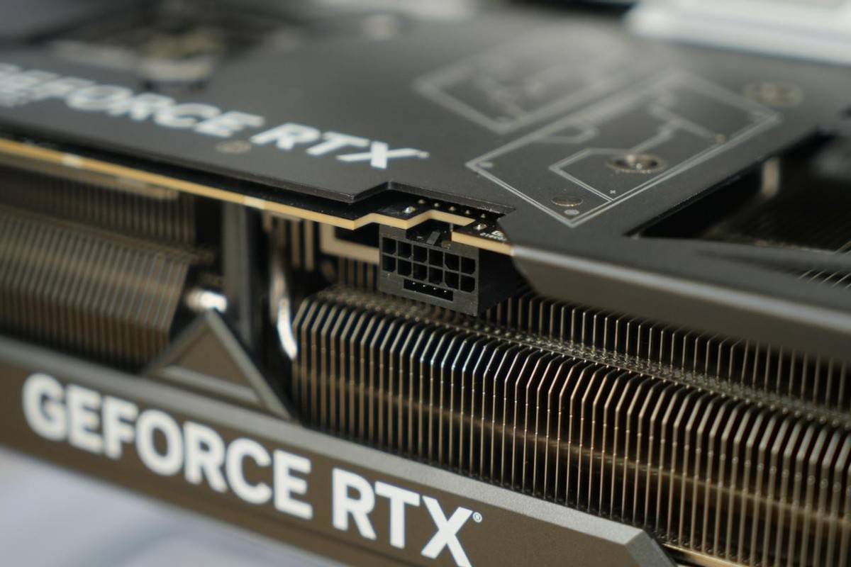 2023的4K游戏天花板，华硕TUF 4090显卡评测