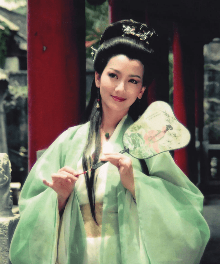 白素贞的身世有多厉害?法海只敢把她镇压,却不敢杀_骊山_老母_许仙