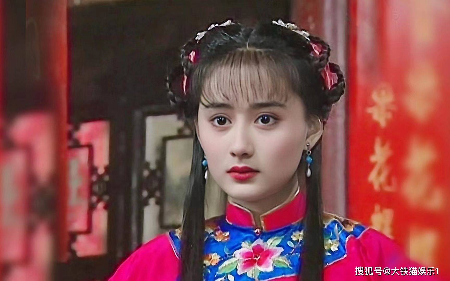 在琼瑶剧里灰头土脸,没了琼瑶滤镜艳惊四座,这些女星美貌低估了_演技