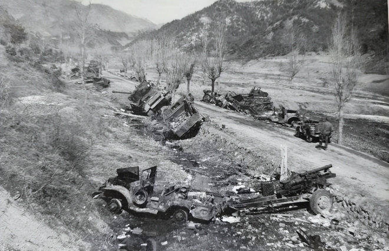 抗美援朝之三大阻击战-伟大的三所里阻击战(孤军血战松骨峰)_麦克阿瑟