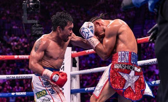 帕奎奥苦战击败全胜拳王创造历史,全面超越李小龙_瑟曼_比赛_回合