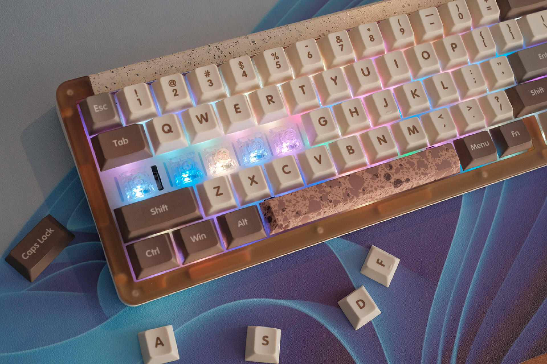 大理石般的美感,IDOBAO ID67 PLUS机械键盘测评,手感与颜值并存