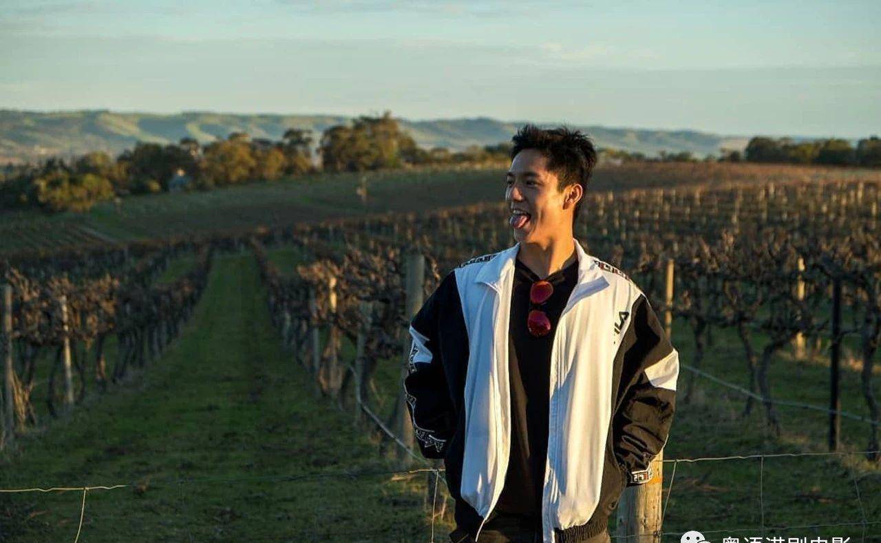 tvb小鲜肉"朱凌凌"吴伟豪相距10年恋爱曝光 细数女大男小5大优点_男生