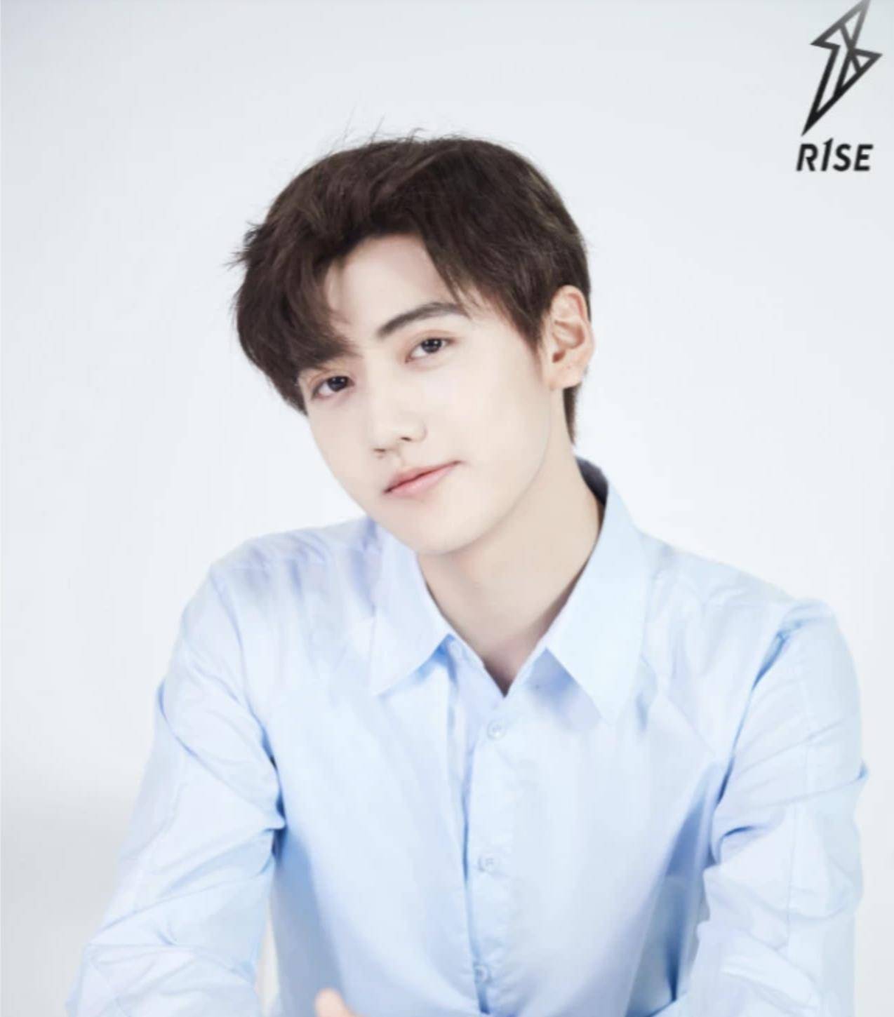 最近,有网友发帖称,焉栩嘉的粉丝在实时广场里出镜脱粉,原因是有很多