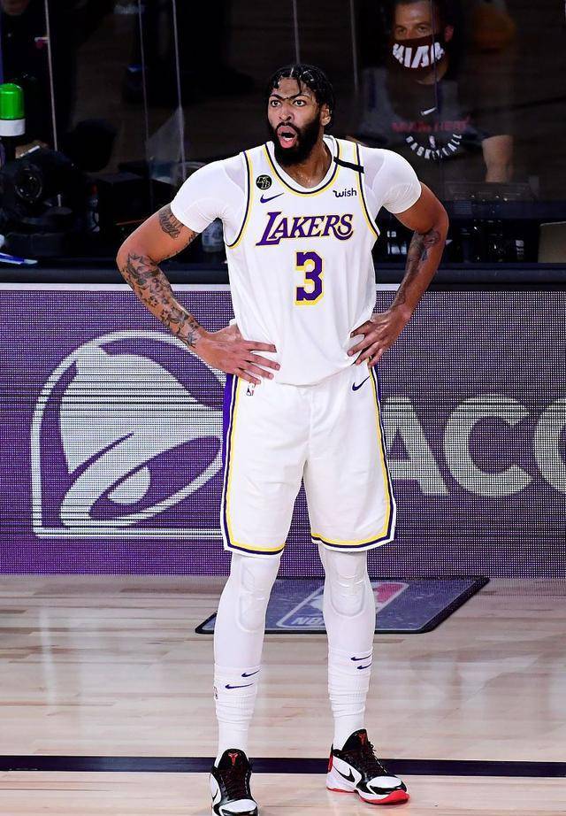 05亿_戴维斯_合同_球员