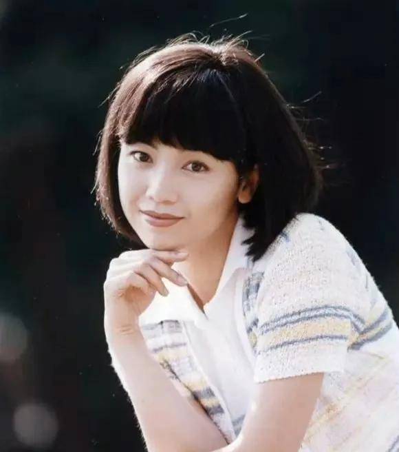 "九姑娘"邓萃雯:56岁孤身北漂,无儿无女,一人活得自由自在_生活_时候