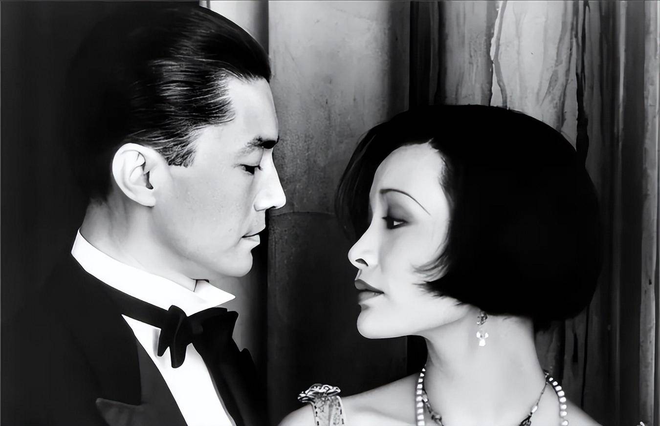 尊龙:拥有超高颜值,却是孤儿一个,没有妻子也没孩子_香港_对方_华人