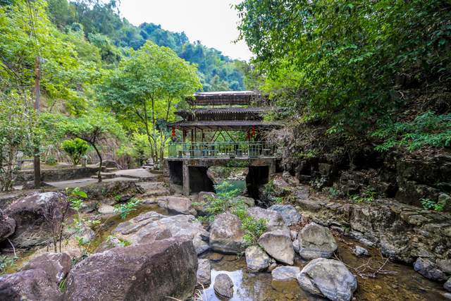 潮安的"九寨沟",飞泉瀑布的原始雨林,农家美食更是一大特色_旅游区_乐