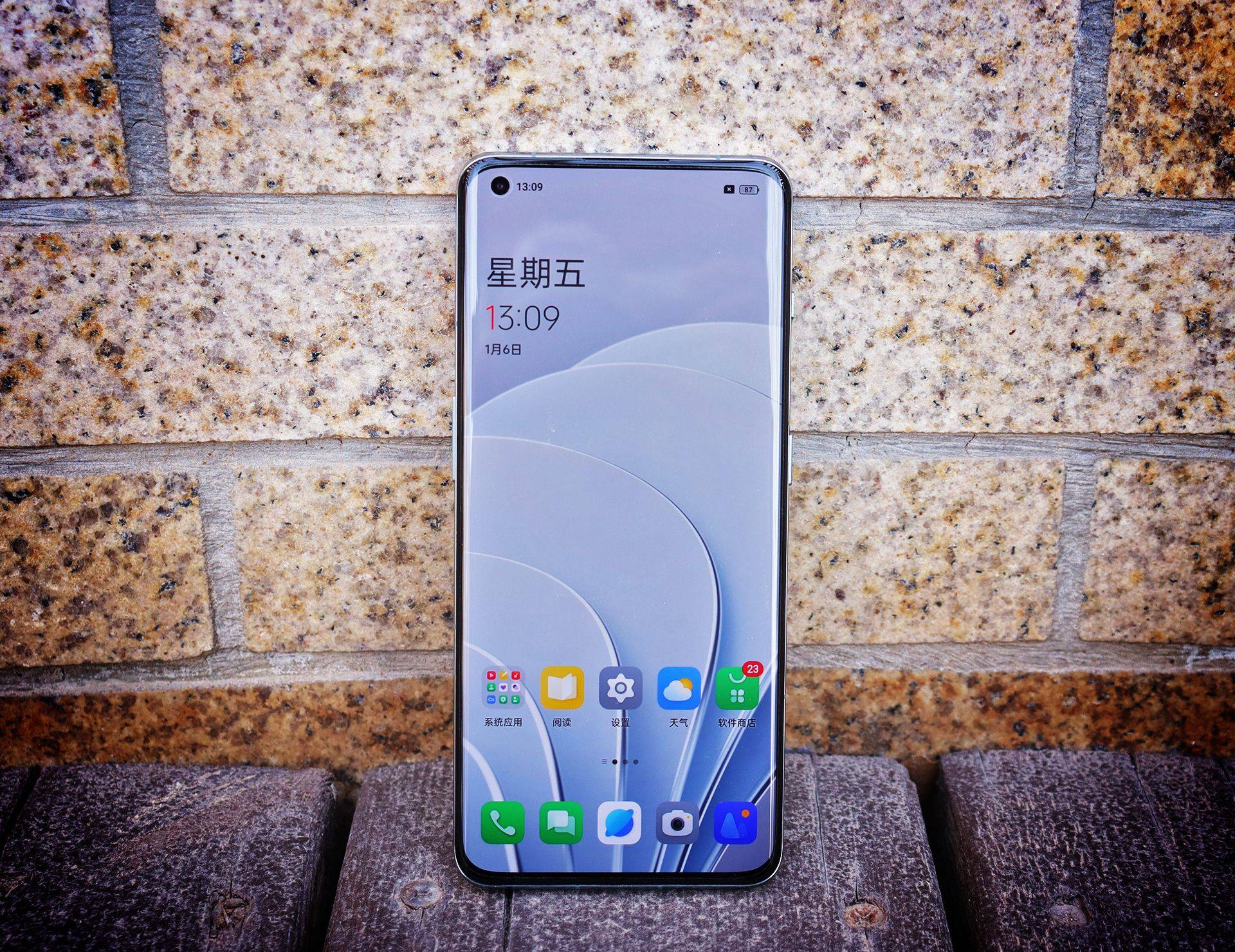 优雅之处，彰显实力，新一代性能旗舰机引领者-一加11入手深入测评