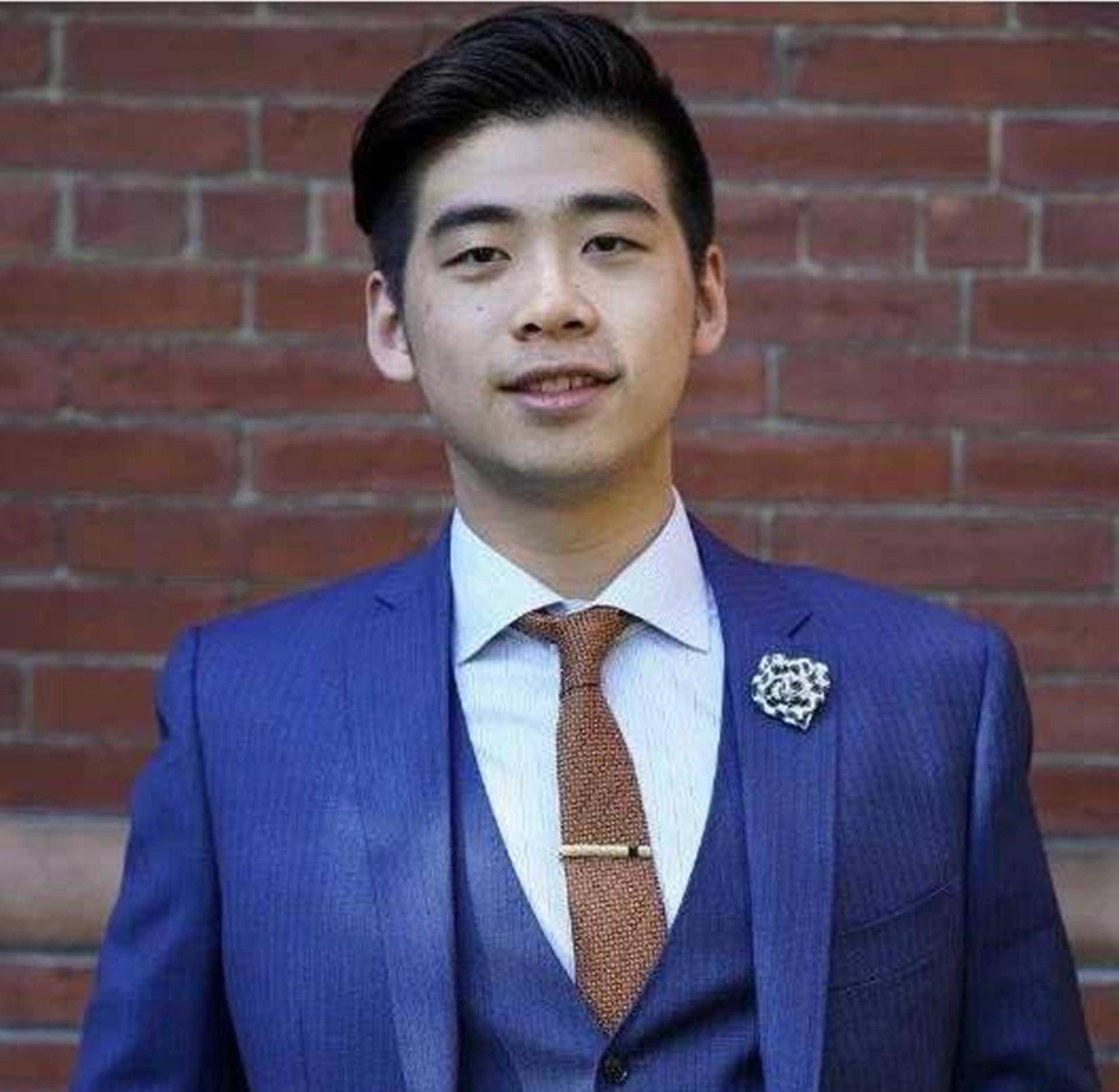 辛奇隆18岁上哈佛,21岁娶赌王爱女,何鸿燊陪嫁14亿,现状如何?