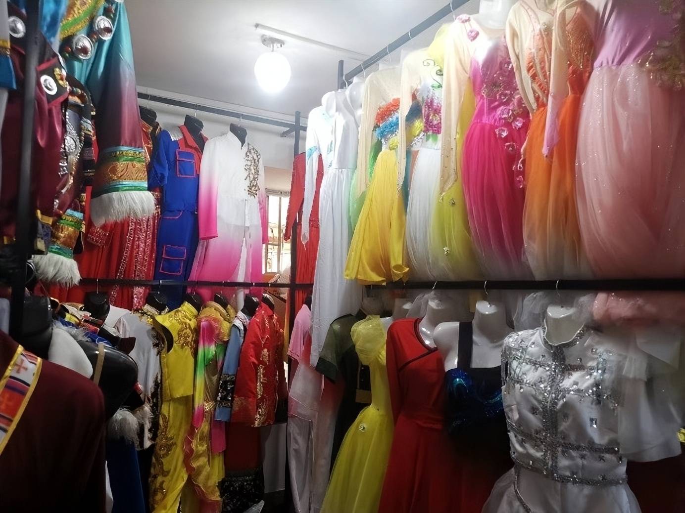 隆昌租衣服/租礼服/租演出服/服装租赁平台—殿堂租衣_服务_舞台_舞蹈