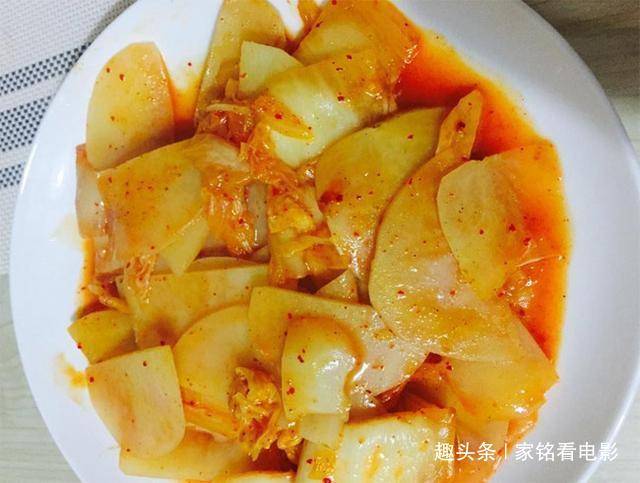 精选美食:葱香炒肉,香肠炒千页豆腐,辣白菜炒土豆片,蒸豆腐_做法_ml