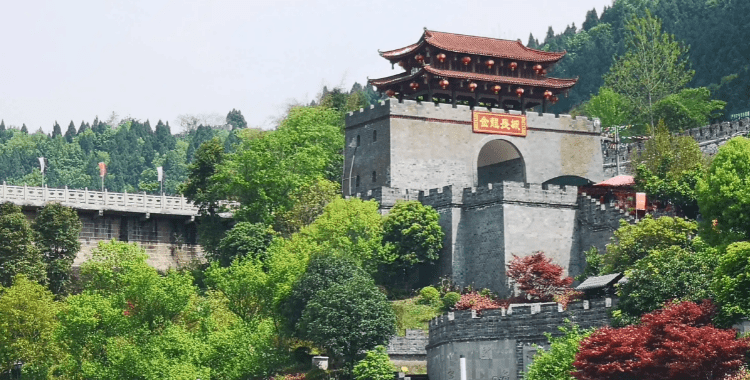 龙泉驿区旅游景点有哪些?_成都市_龙泉山_公园