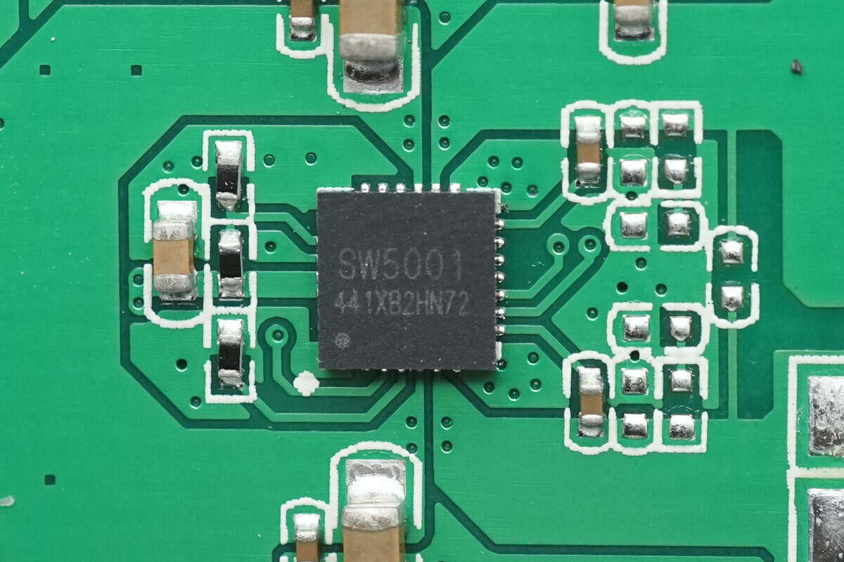 智融无线充电芯片助力量产,玉真荣15w立式无线充拆解_支持_线圈_手机