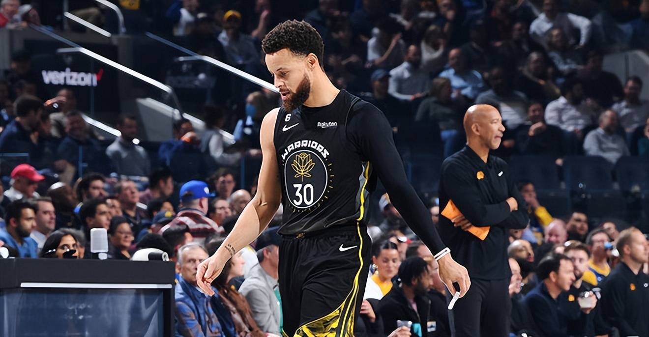 库里复出,勇士仍3连败,助太阳终结6连败_比赛_战绩_主场