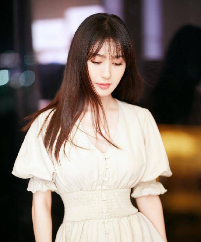 李菲儿卷入风波,黄晓明退赛火上浇油,她真的无辜吗?_杨颖_节目_评论