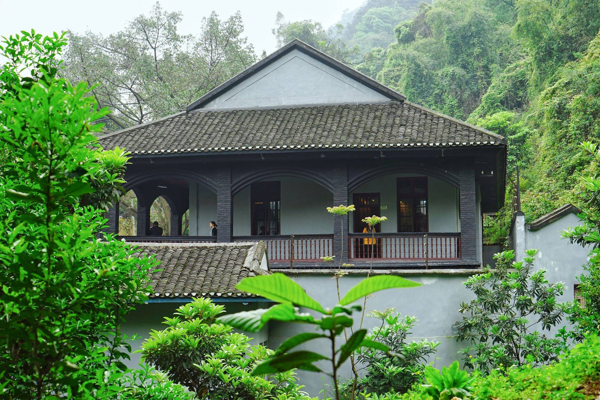 重庆歌乐山有座香山别墅,曾关押过200多人,被称为"活棺材"_白公馆