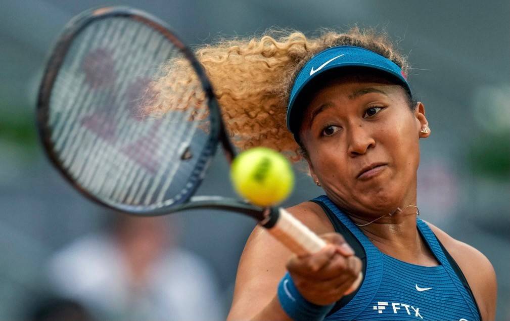 4次大满贯冠军超李娜,亚洲第一人,年挣3.7亿_网球_赛场_年收入