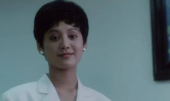 宁静,周笑莉,李红扮演三位美丽的职场女性.
