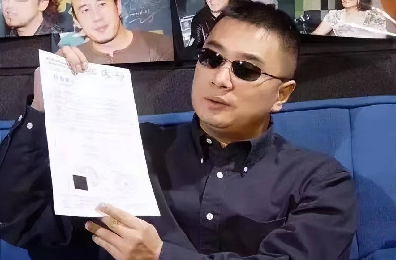 国内职业打假第一人王海:律师被打死,26年赚上千万,长期戴墨镜_赔偿