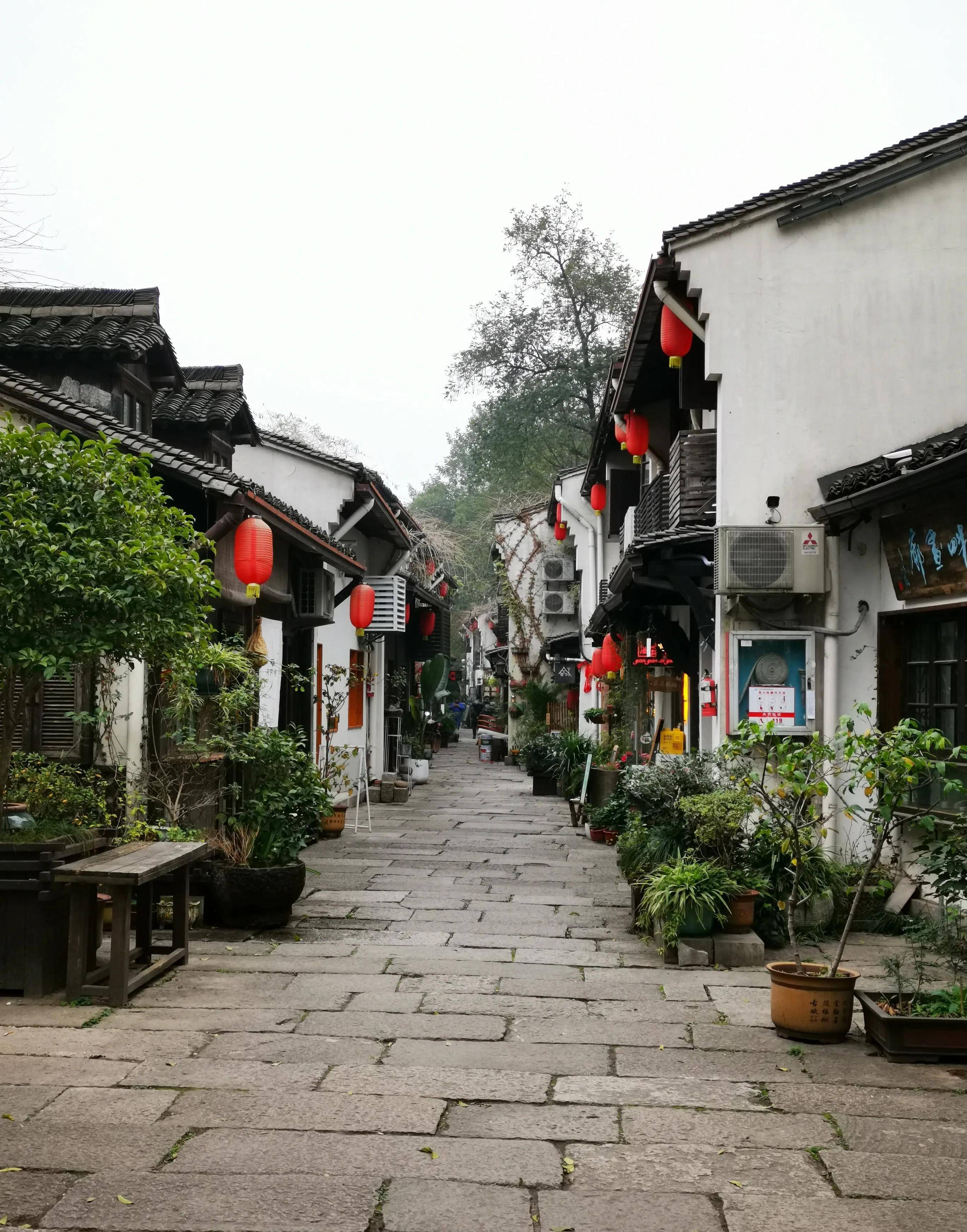 杭州小河直街历史文化街区,带给人们不一样的生活和风情!
