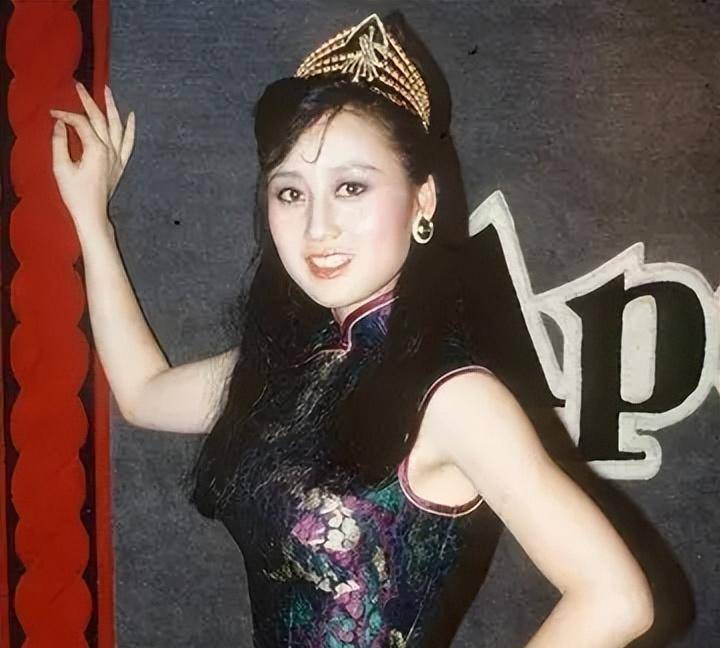 "人间宠儿"利智:让66岁何鸿燊一见钟情,李连杰为她"卖身"还债_周润