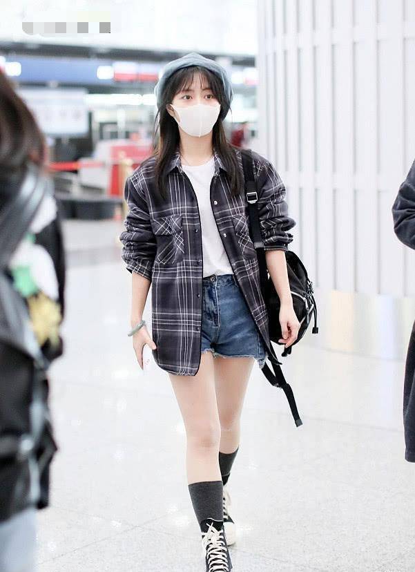 谭松韵的"肉肉腿"绝了,看完极度舒适_造型_感觉_少女