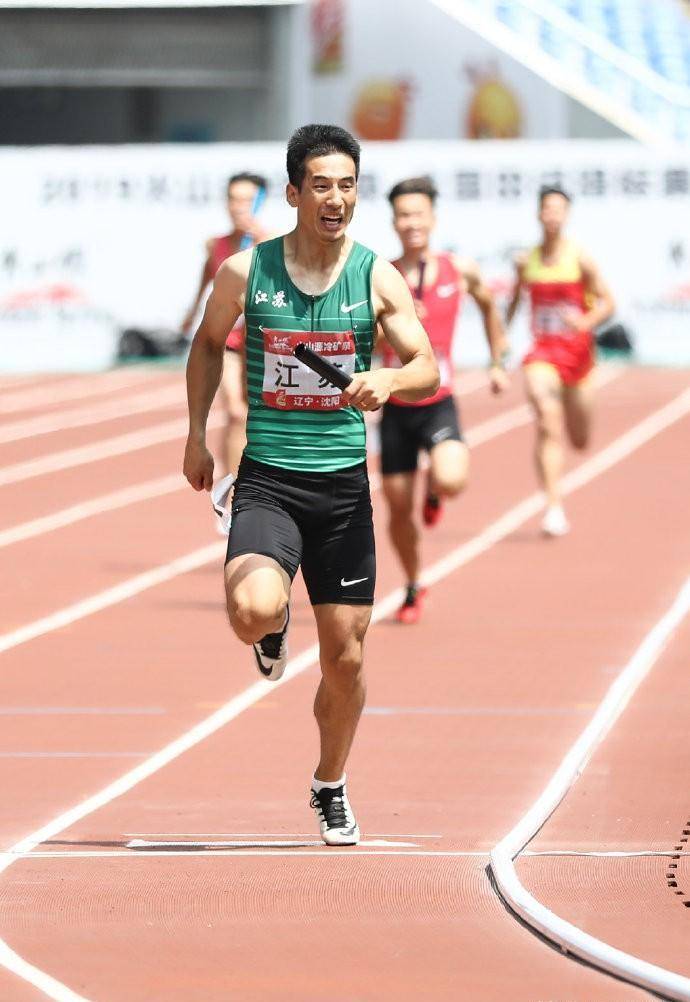 6),莫有雪10秒52( 2.6),李泽洋10秒67( 2.4)