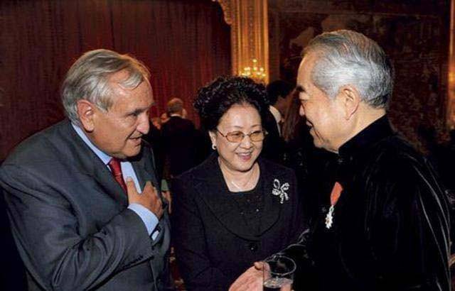 大画家范曾的婚姻:为了张桂云,从黑发到白头,背叛恩人不要名声_林岫