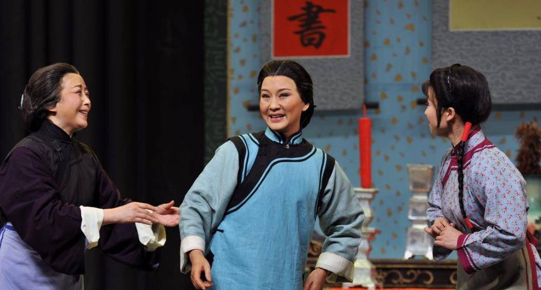 探析鲁迅的《祝福》中,祥林嫂的人生为何如此悲剧?_先生_眼神_妇女