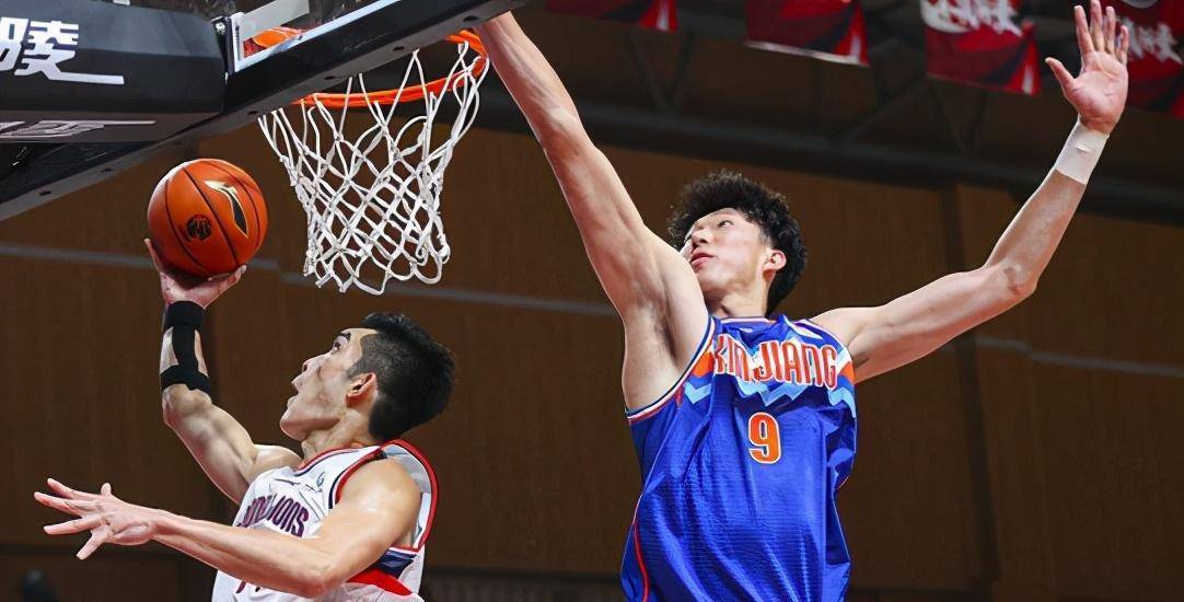 周琦壮了!为增重他一天吃6000卡路里食物_训练_身材_易建联