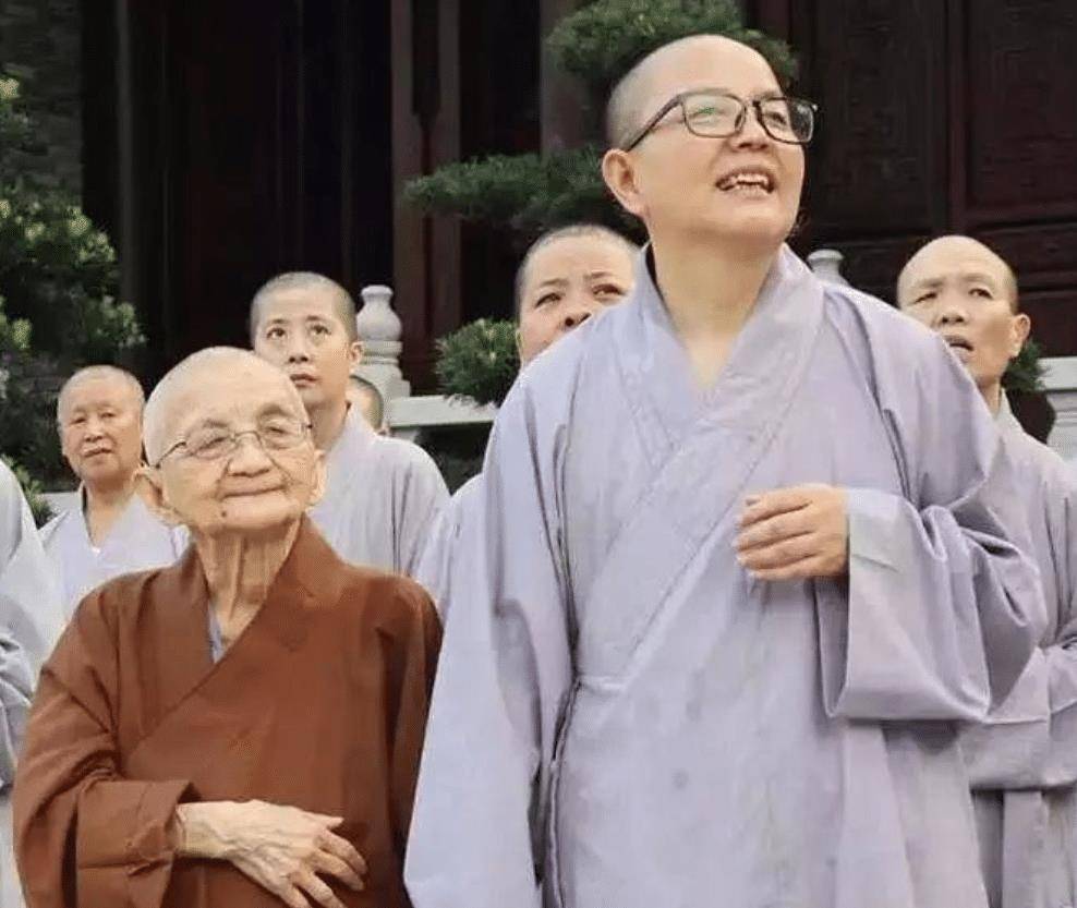 从省长女儿到比丘尼,毕业于北京大学的通愿法师,为何要出家呢?