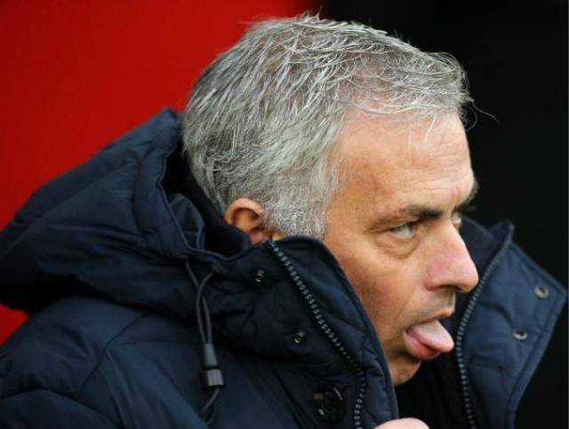 穆里尼奥表情亮了!