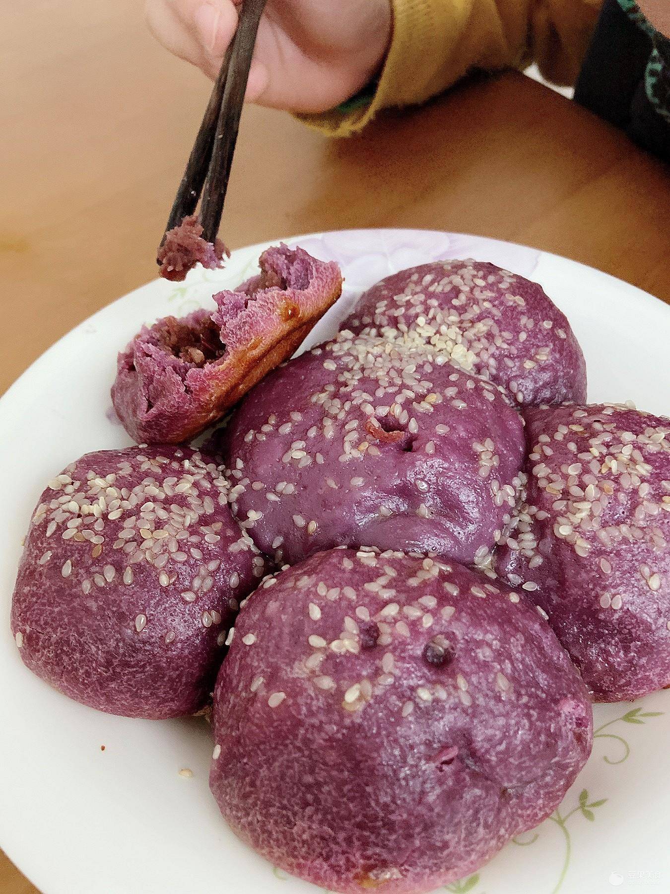 電飯鍋紫薯麵包的做法_味道_白芝麻_黃油