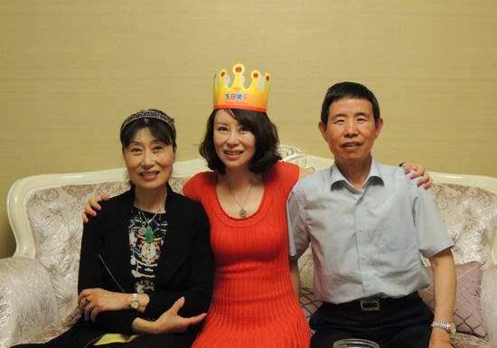 也有网友认为是因为年龄差距太大,而邹友开给不了祖海"幸福"