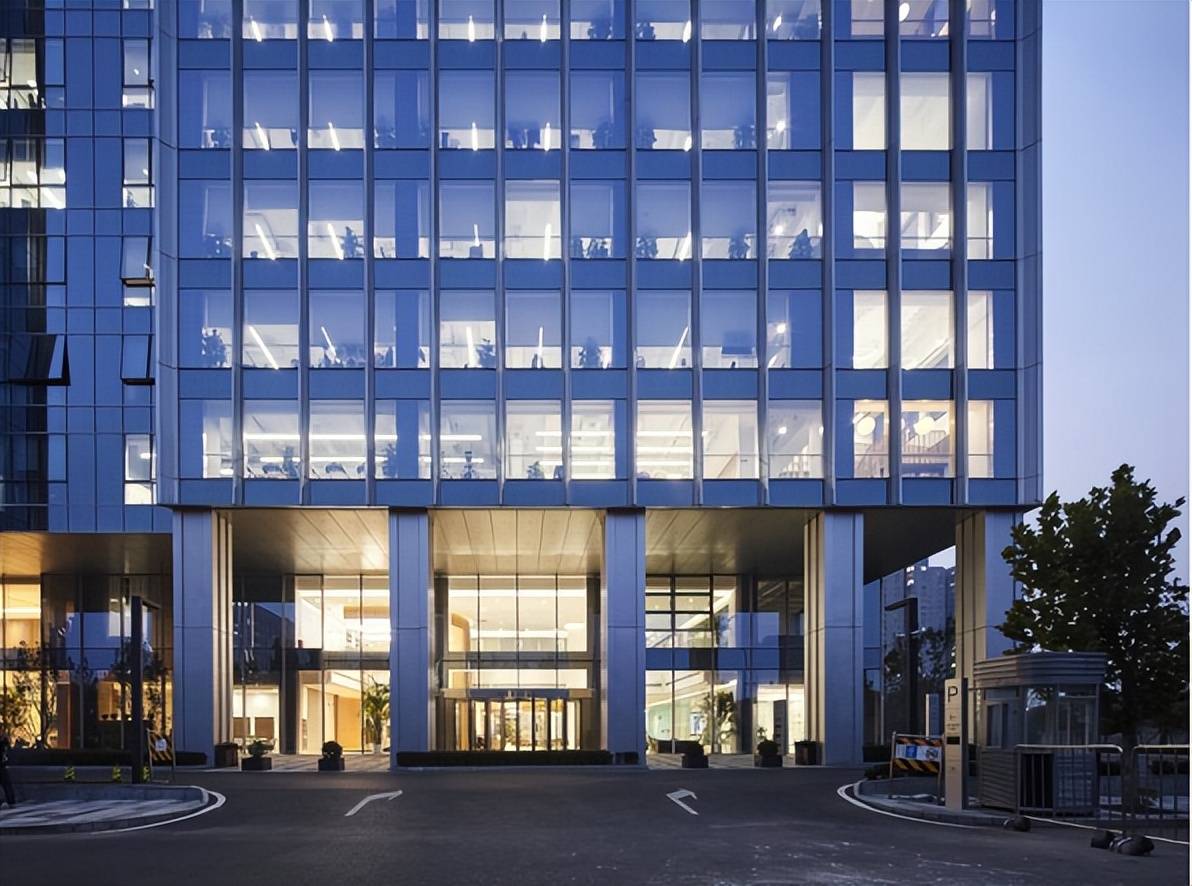 我的脸扫不开新氧大厦的门禁了.