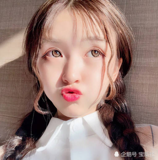 允恩穿婚纱秀美图,当镜头拉近后,网友:摄影师,出来保证不打你_人气