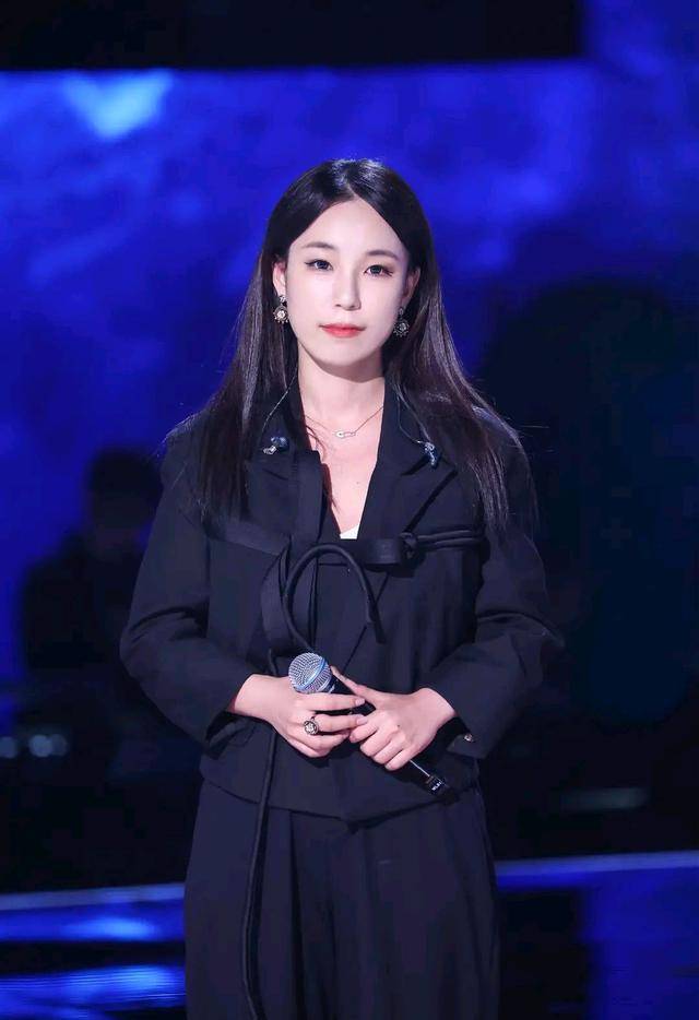 中国好声音》总决赛歌单曝光,往期学员携带经典歌曲回归_网友_王靖雯