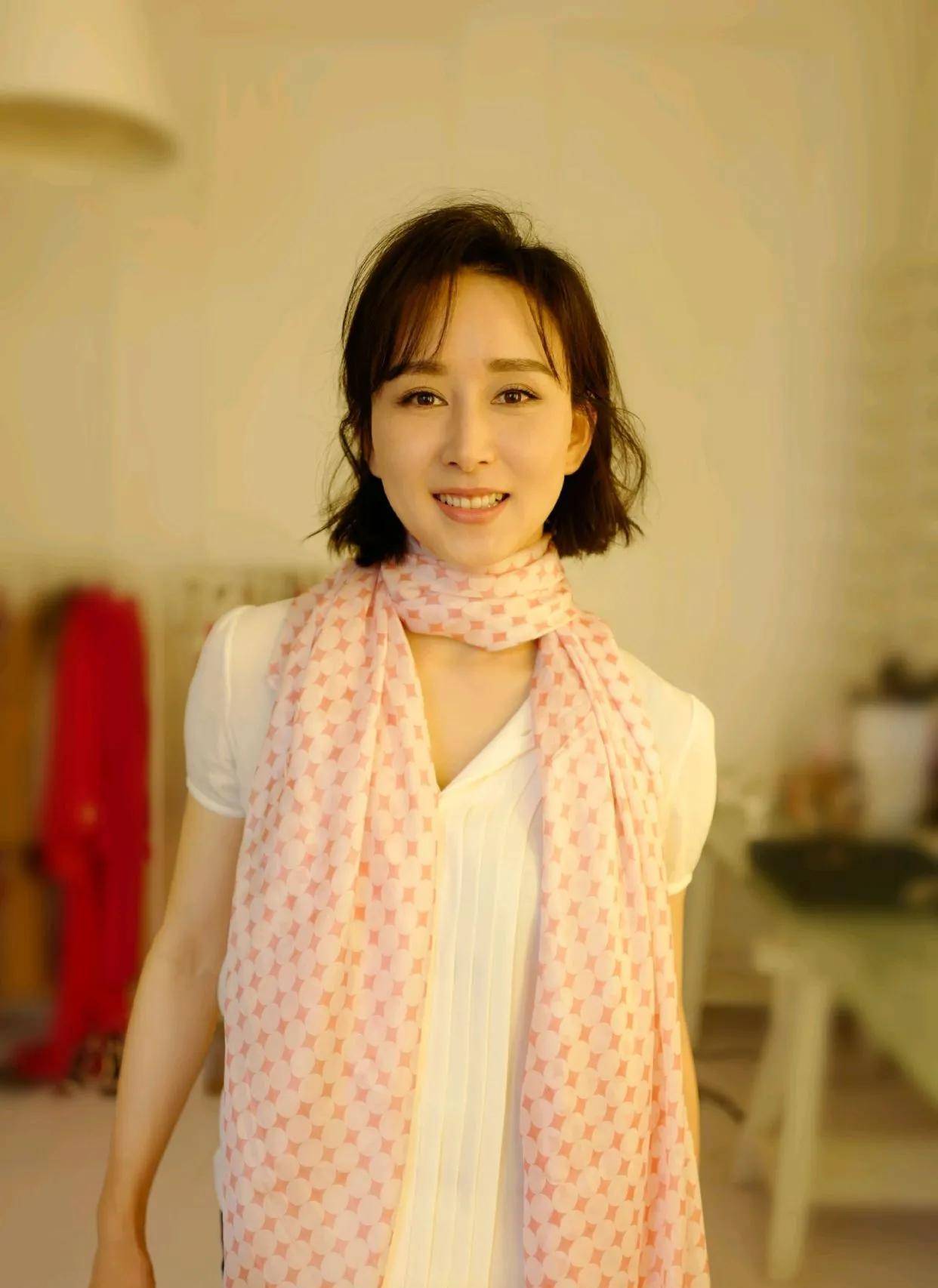 胡静,明月林下美人来_眼睛_明星_曾黎