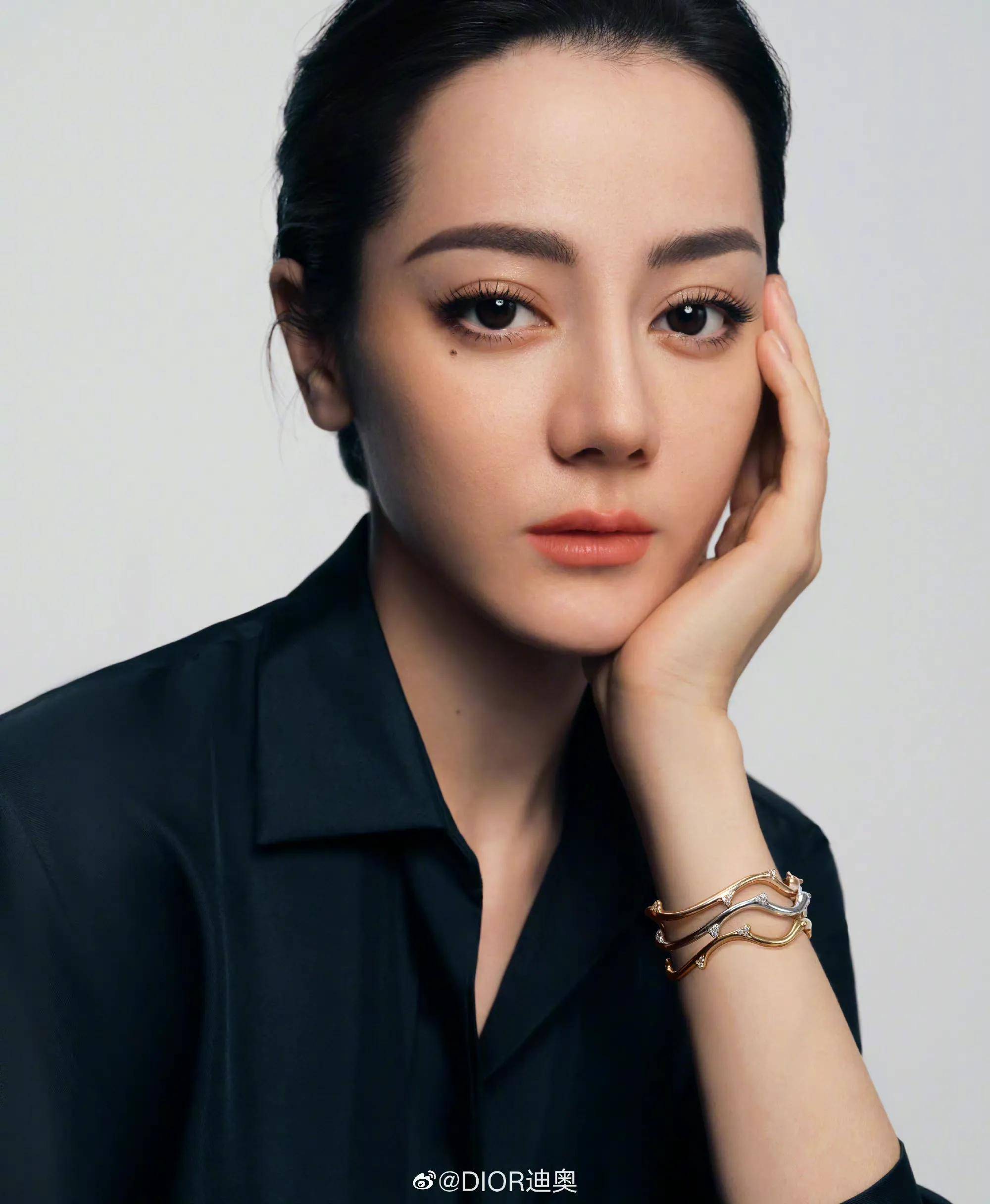 与黄晓明离婚后,angelababy的资源降级严重!迪奥代言人也掉了!