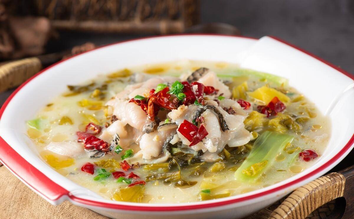 鱼肉滑嫩没腥味,酸菜爽口,酸辣麻香真过瘾_备用_鱼骨_草鱼