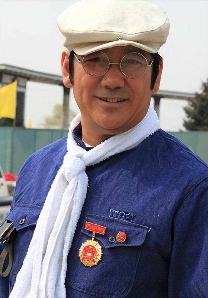 东北大叔甲继海:30多岁成百万富翁,52岁娶20岁俄罗斯美女为妻!