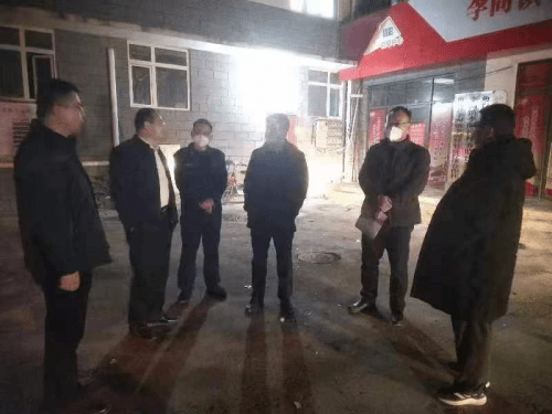 除夕夜送温暖 织牢“安全网” (图5)