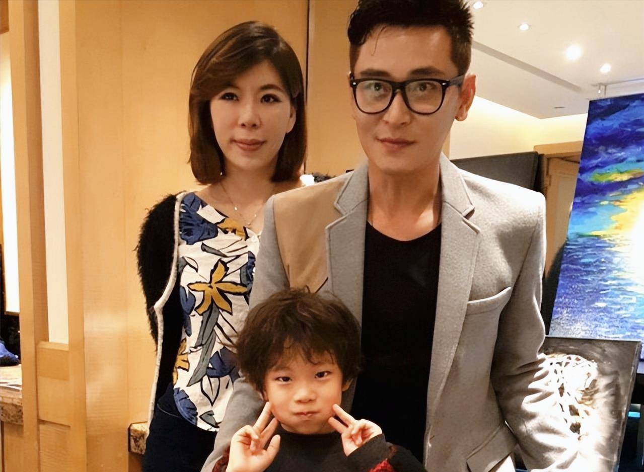 扮相宜古宜今,还种菜做饭画画,这样的男星给我来一打_陈冠霖_郑仲茵