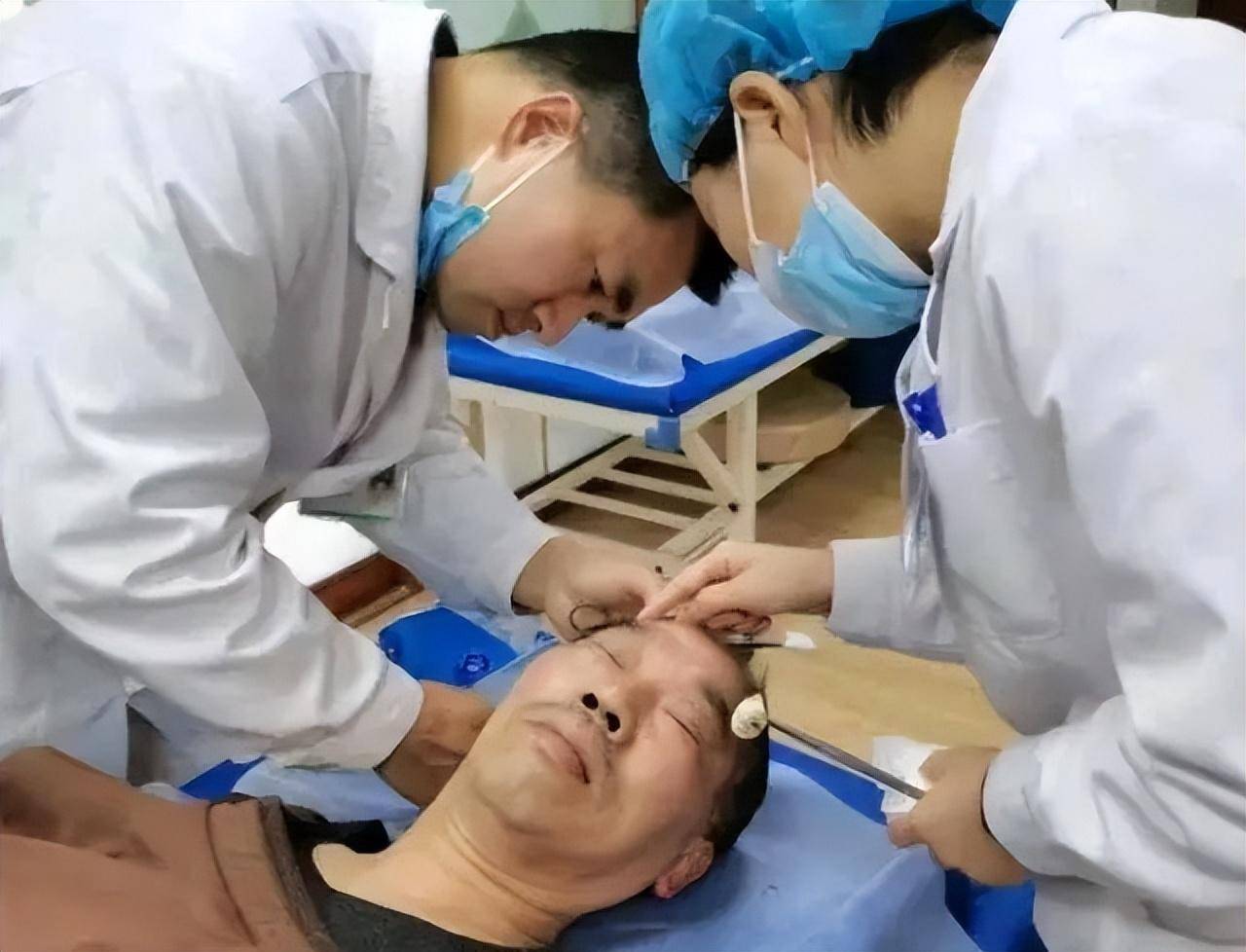 中医刺血泰斗王秀珍,终生致力于"王氏刺血疗法",治愈患者无数_身体