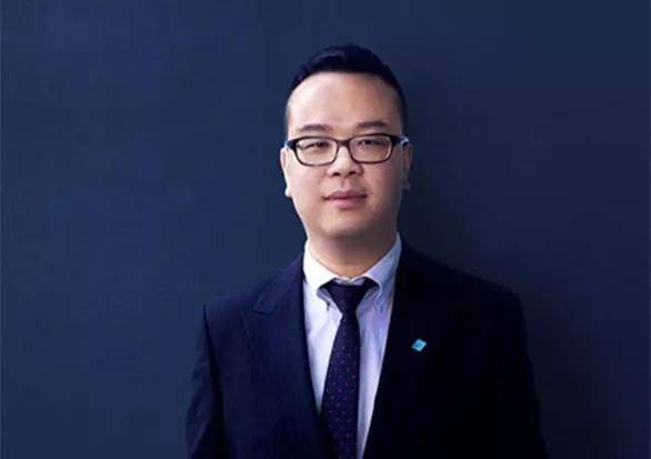 it精英"林奇:24岁创业,34岁身家150亿,39岁被毒死_网络_玩游戏_上海