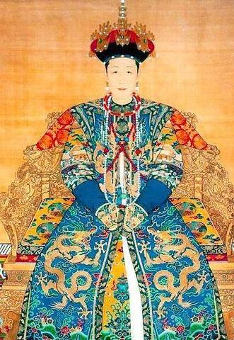 孝恭仁皇后乌雅氏在康熙朝最高是德妃的位份,崩后才由儿子雍正皇帝